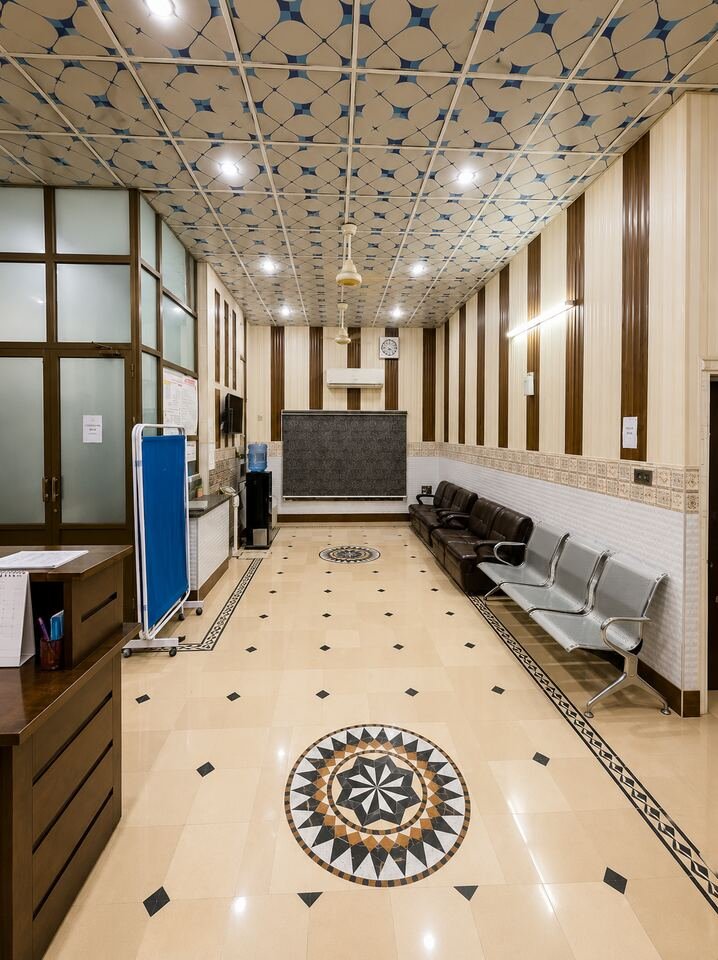Mumtaz Clinic reception waiting area